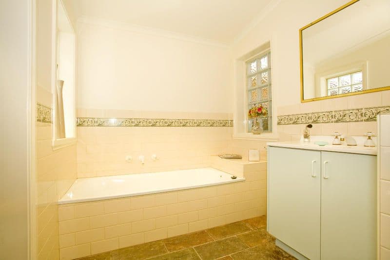 5 Saffron Street, NEWTOWN VIC 3220, Newtown - Thumbnail 8