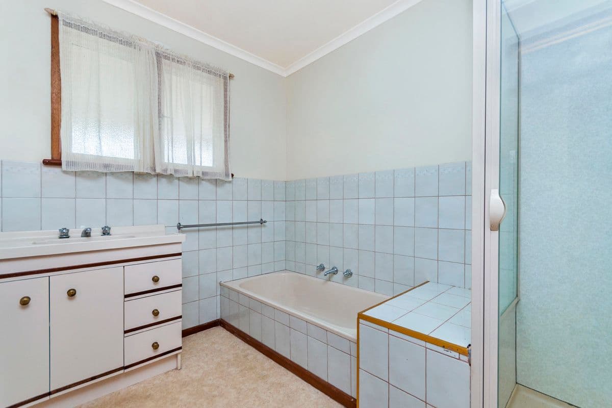 14 Balmoral Road, Warrnambool VIC 3280, Warrnambool - Thumbnail 6