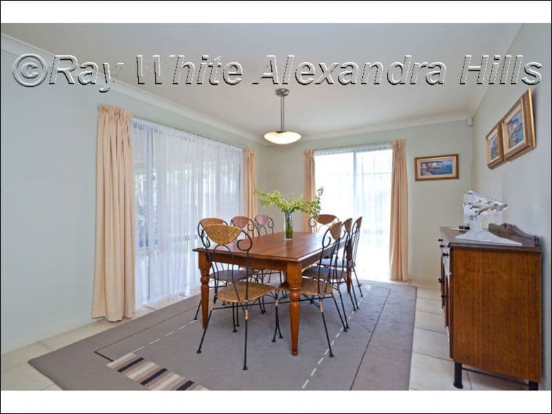 20 Lowe Circuit, REDLAND BAY QLD 4165, Redland Bay - Thumbnail 5