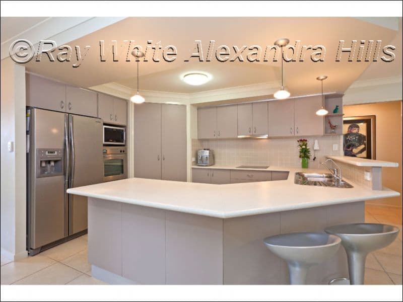 20 Lowe Circuit, REDLAND BAY QLD 4165, Redland Bay - Thumbnail 6