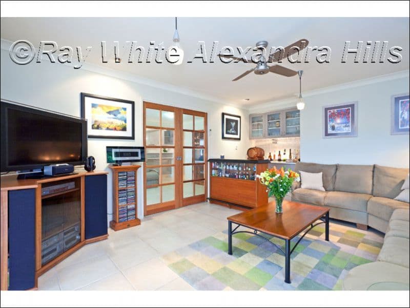 20 Lowe Circuit, REDLAND BAY QLD 4165, Redland Bay - Thumbnail 8