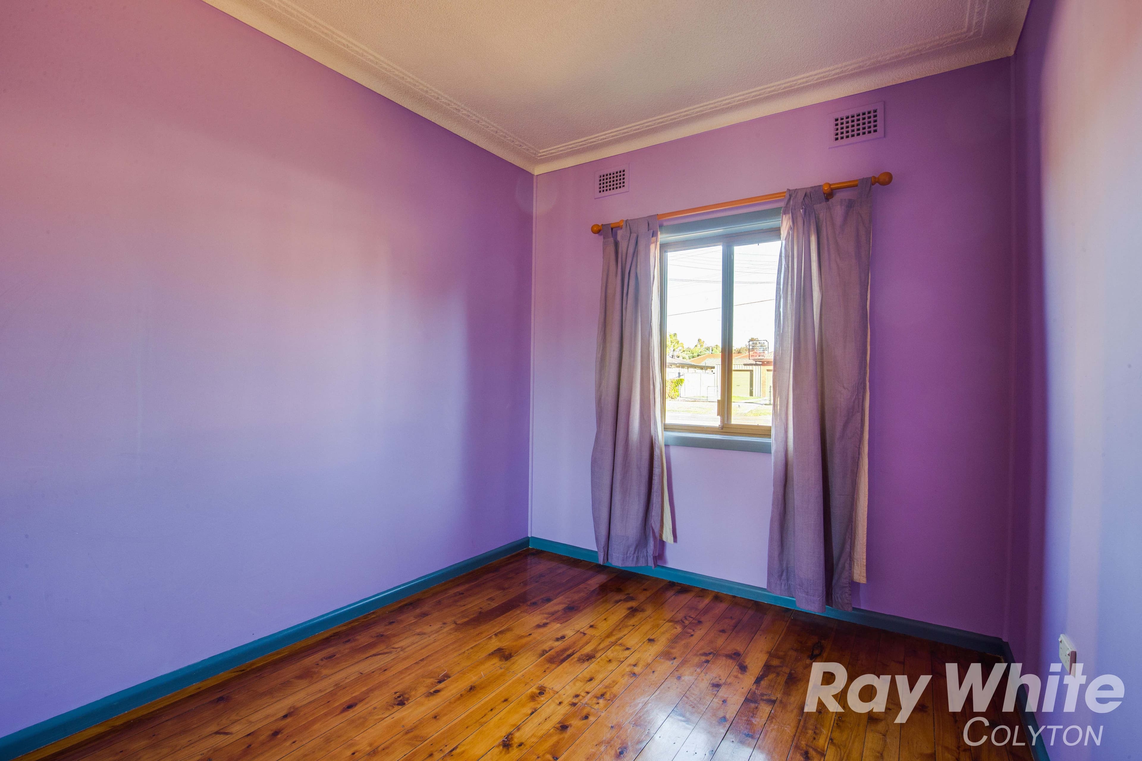 87 Desborough Road, Colyton - Thumbnail 4