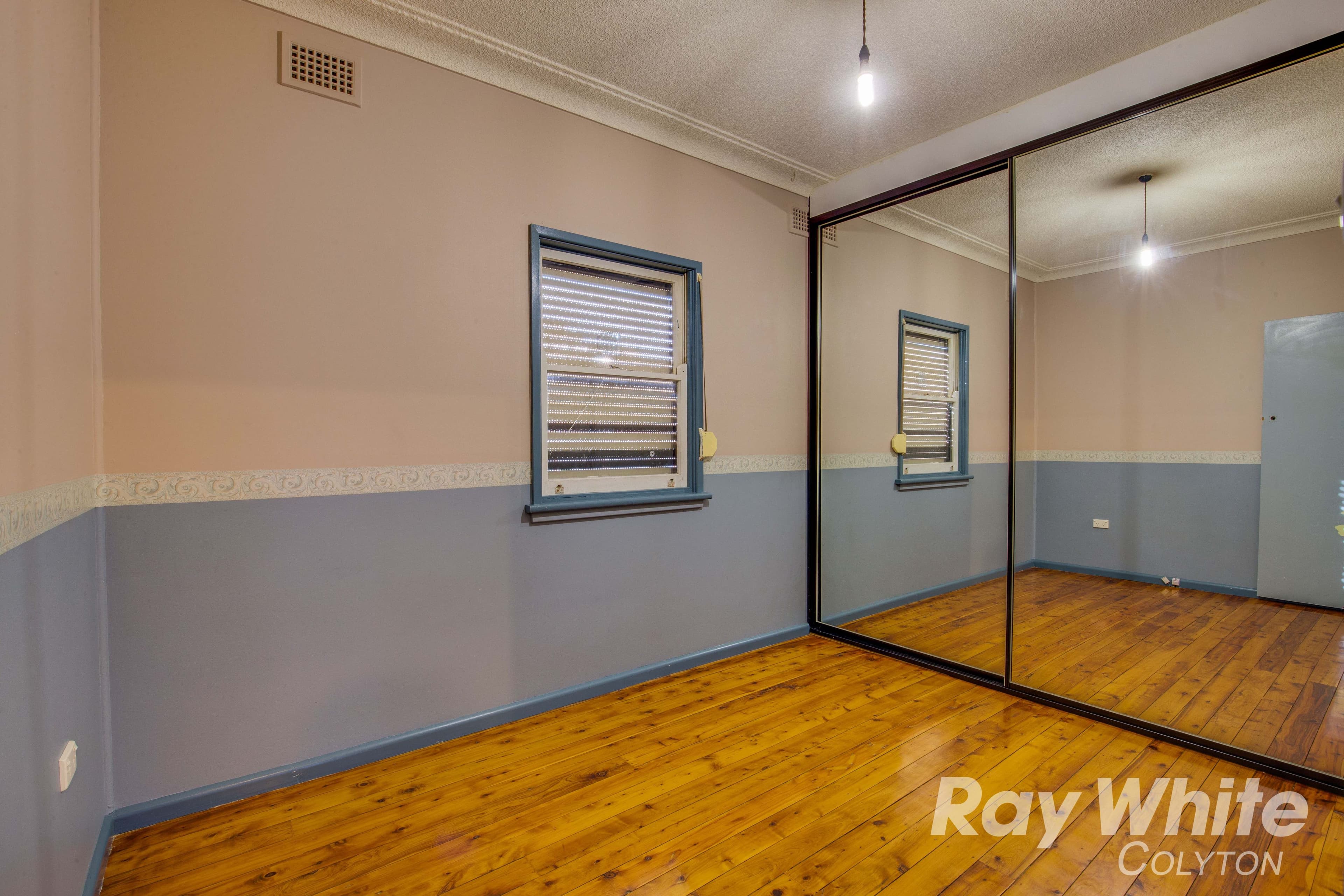 87 Desborough Road, Colyton - Thumbnail 8