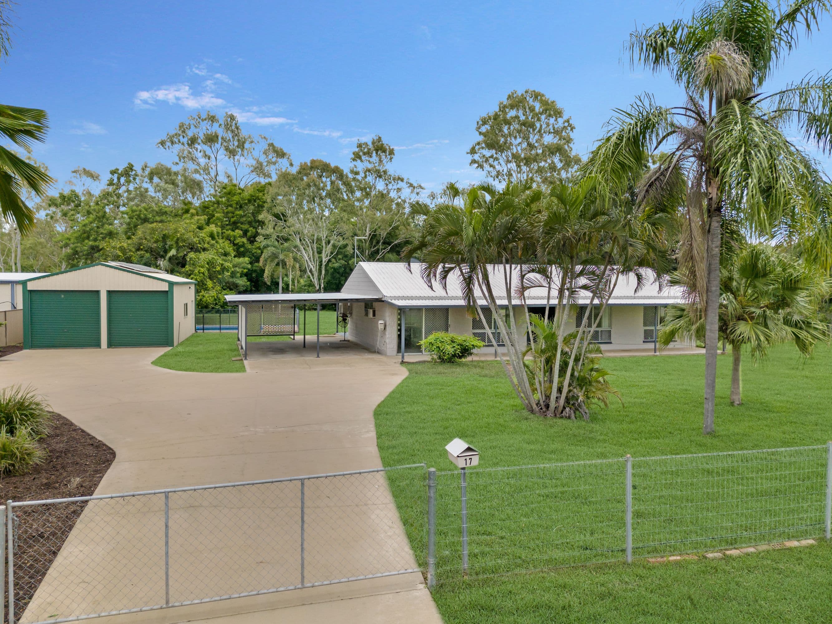 17 Carbine Court, Kelso QLD 4815, Kelso - Thumbnail 2