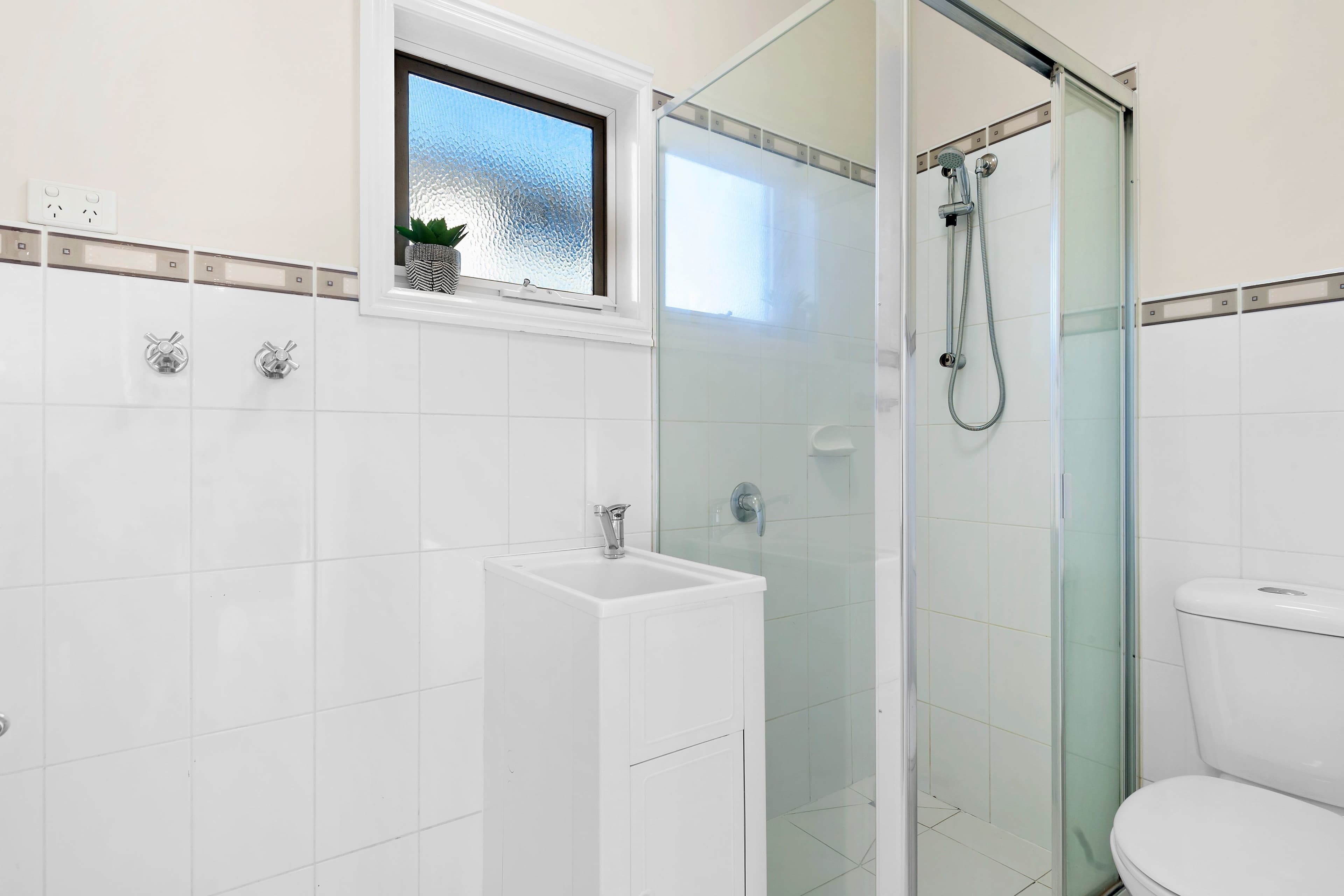 68 Waverley Road, Chadstone VIC 3148, Chadstone - Thumbnail 7
