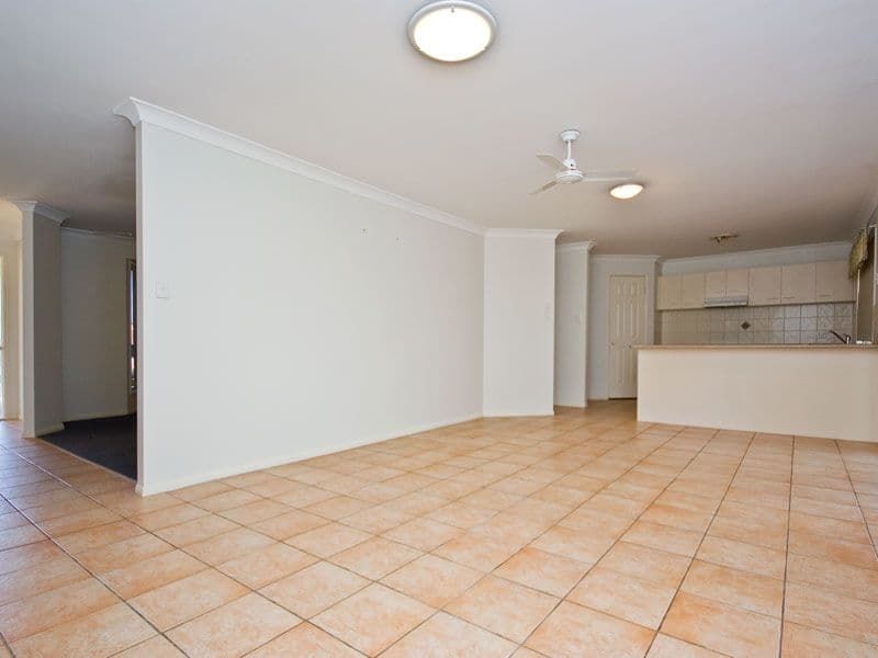 21 St James Street, FOREST LAKE QLD 4078, Forest Lake - Thumbnail 3