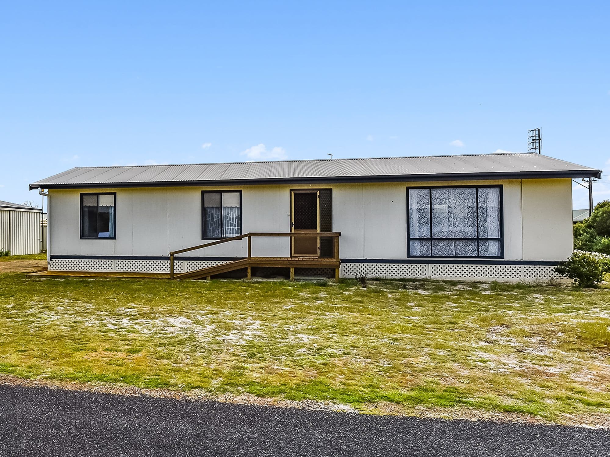 10 Fifteenth Avenue, Kingston Se SA 5275, Kingston Se - Thumbnail 2