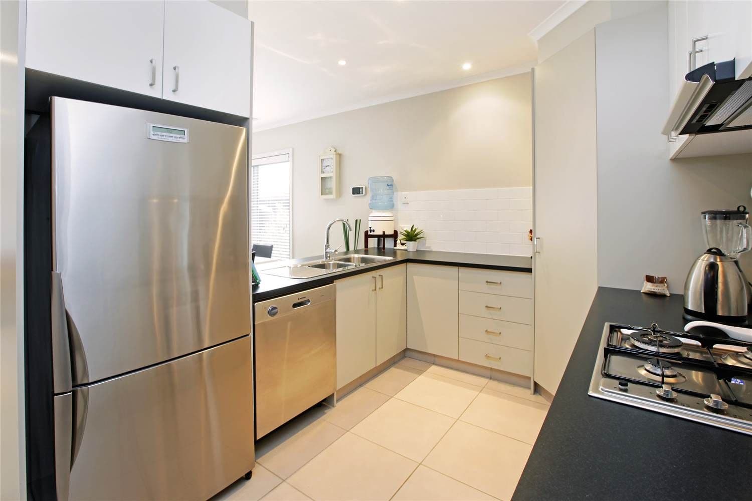 10 Herbert Street, BELMONT VIC 3216, Belmont - Thumbnail 2