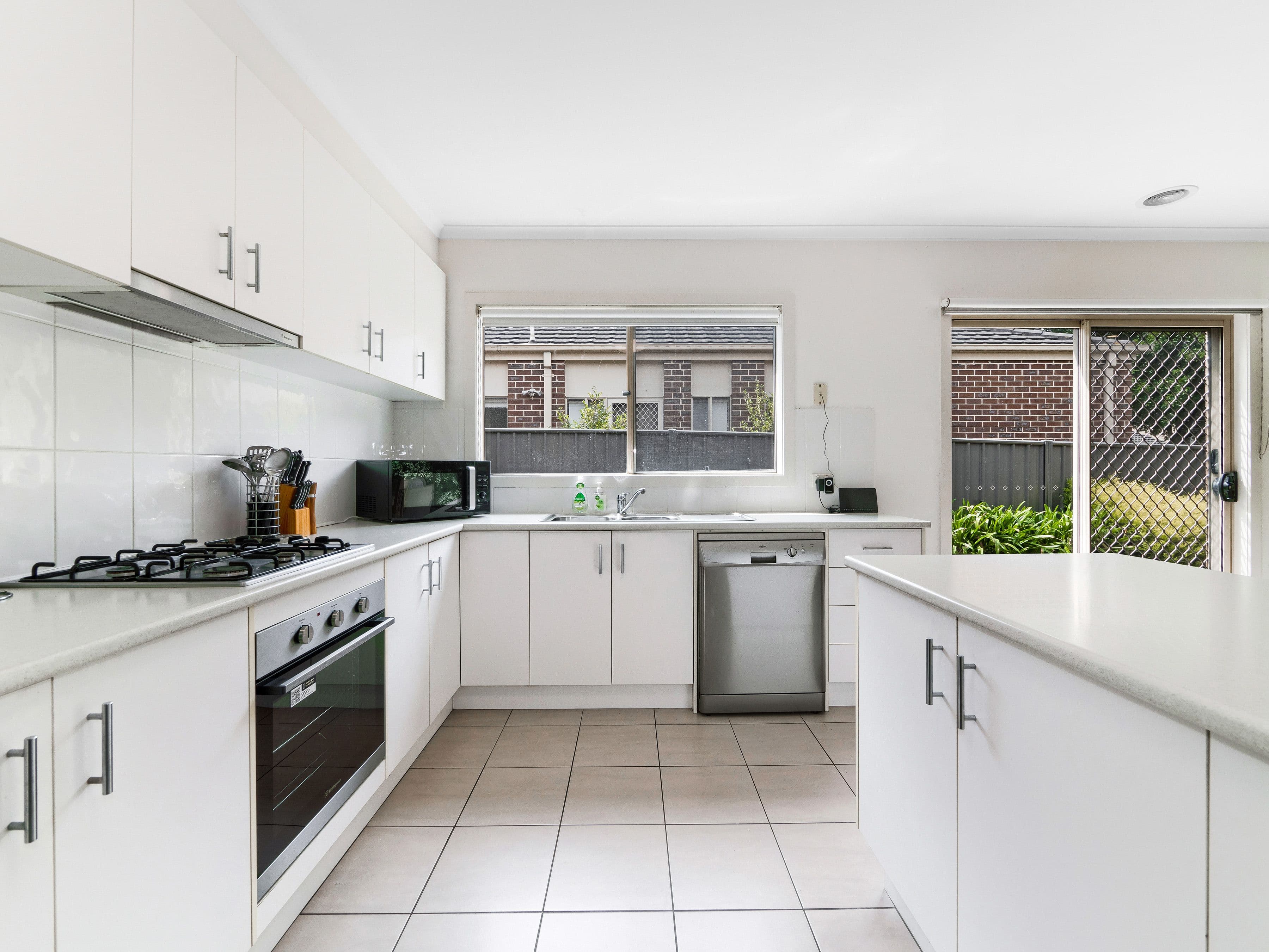 10 Aldous Place, Cranbourne North VIC 3977, Cranbourne North - Thumbnail 4