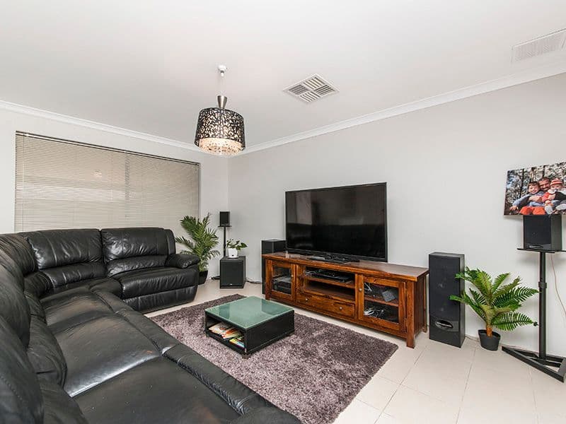20 Birdsville Drive, Baldivis WA 6171, Baldivis - Thumbnail 2