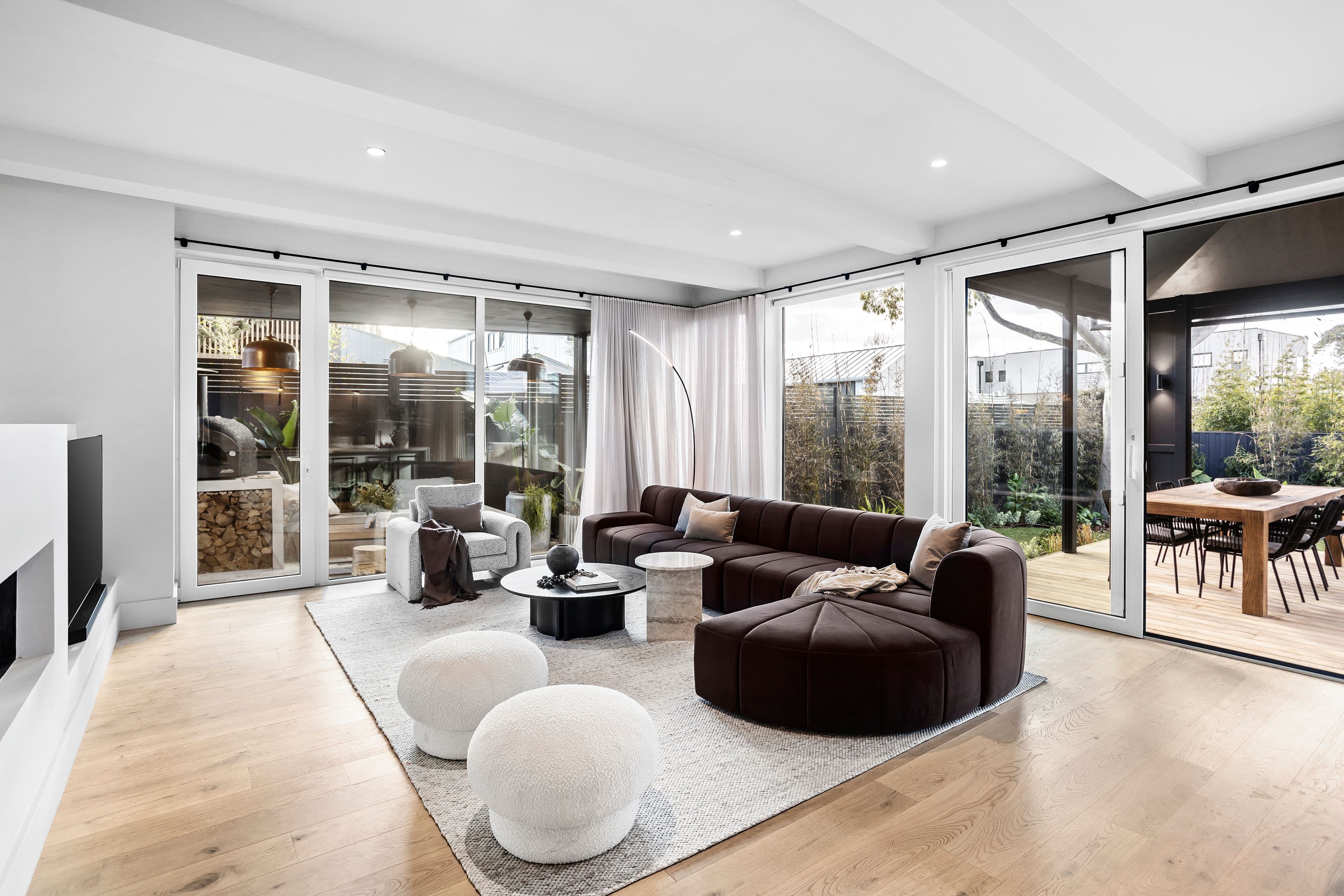 20 Charming Street, Hampton VIC 3188, Hampton East - Thumbnail 2