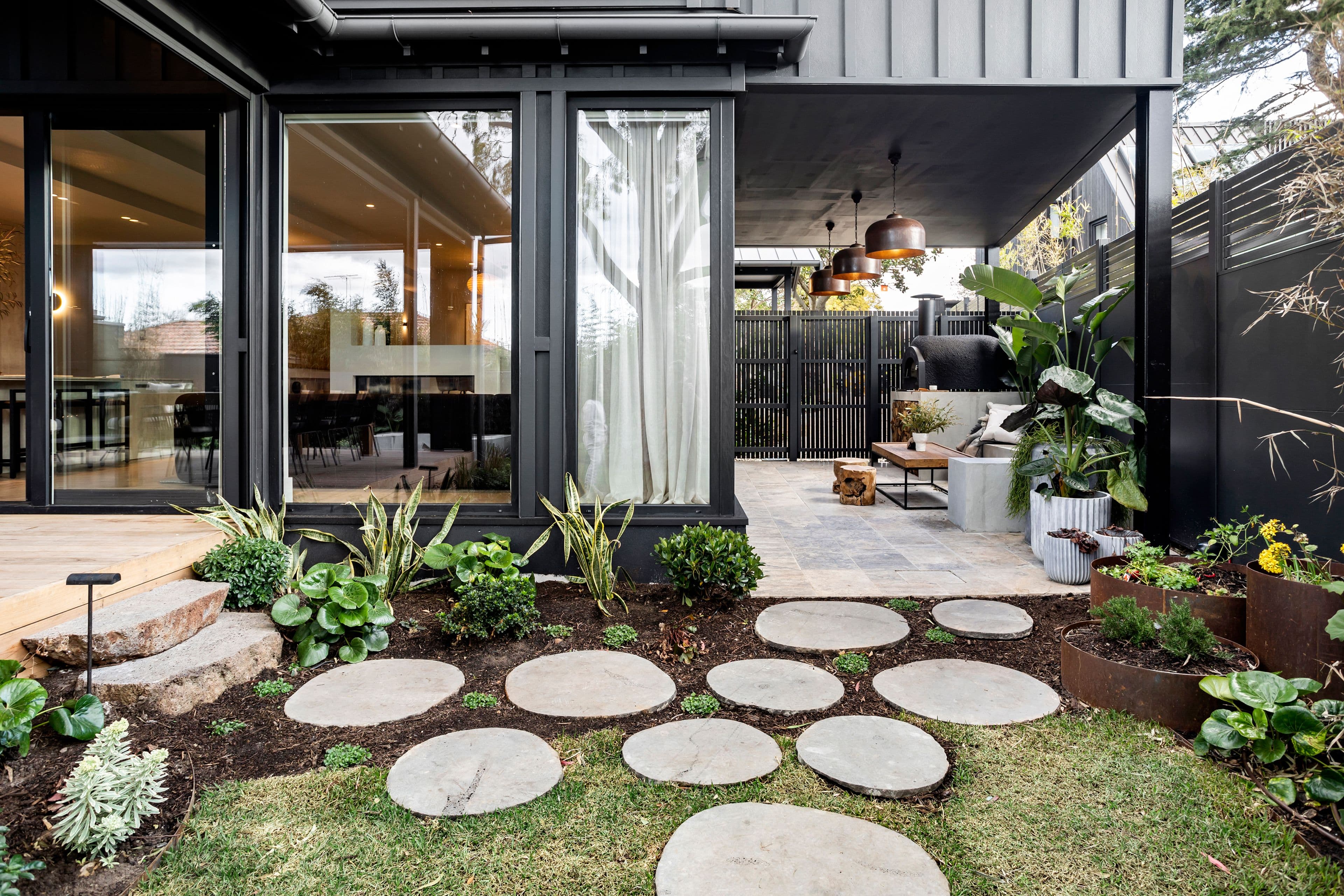 20 Charming Street, Hampton VIC 3188, Hampton East - Thumbnail 3