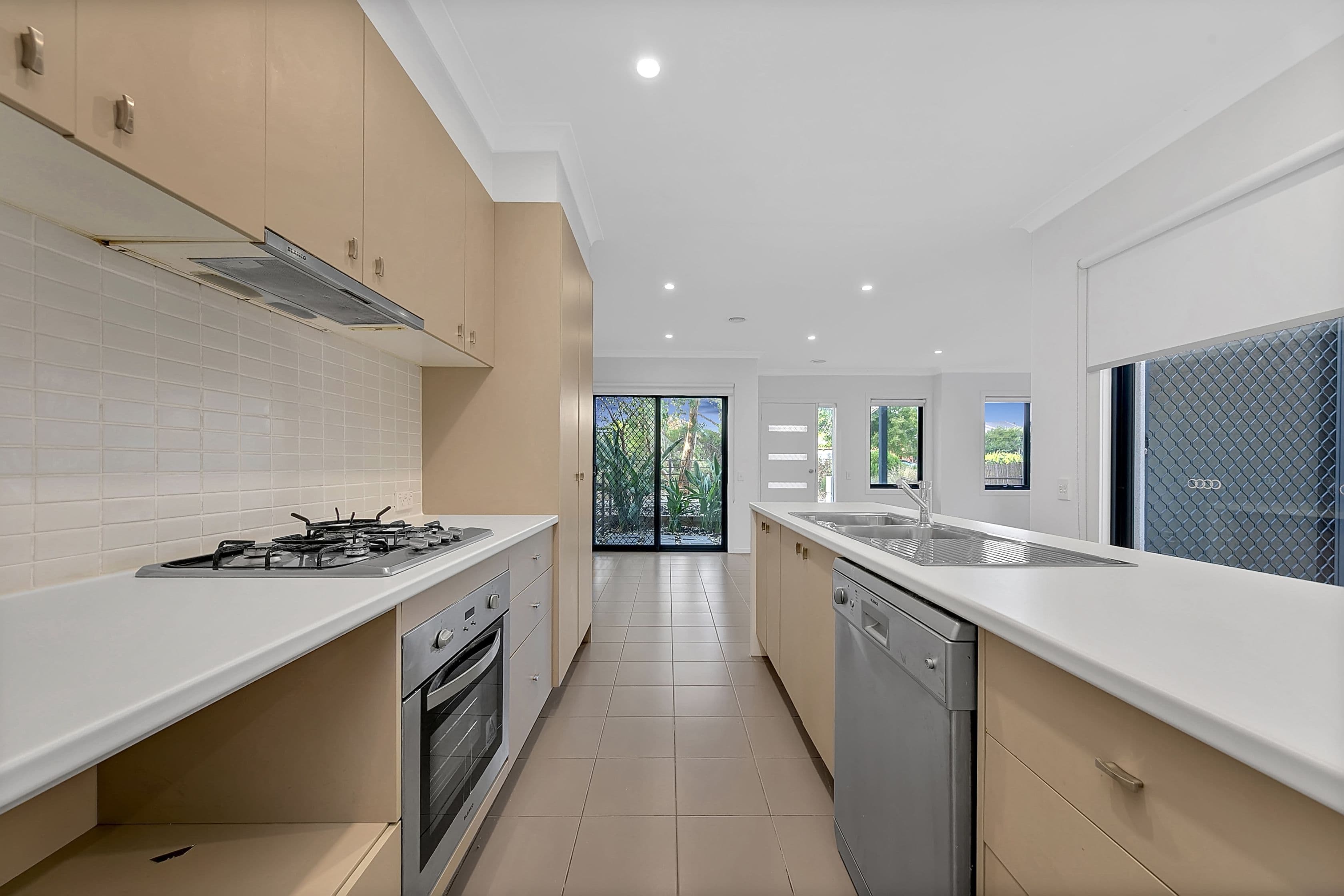 22 Maahu Amble, Mernda VIC 3754, Mernda - Thumbnail 2