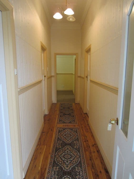 181 DeBoos Street, TEMORA NSW 2666, Temora - Thumbnail 2