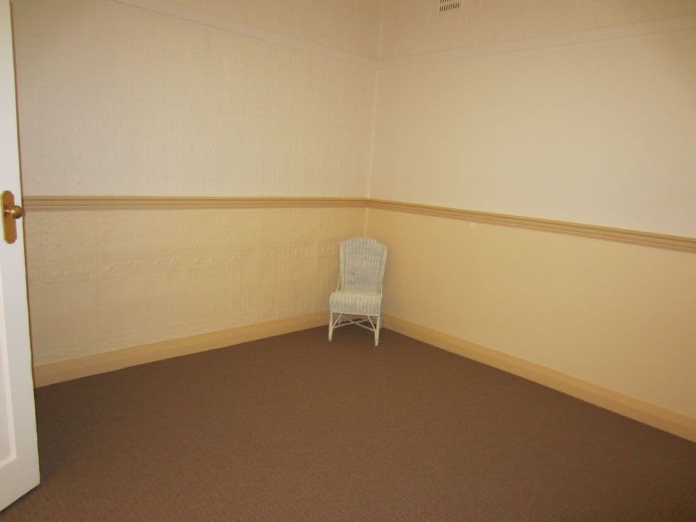 181 DeBoos Street, TEMORA NSW 2666, Temora - Thumbnail 4