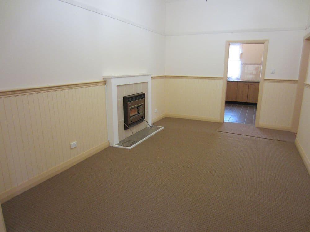 181 DeBoos Street, TEMORA NSW 2666, Temora - Thumbnail 8