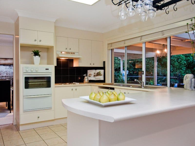 8 Karri Place, BRIDGEMAN DOWNS QLD 4035, Bridgeman Downs - Thumbnail 4