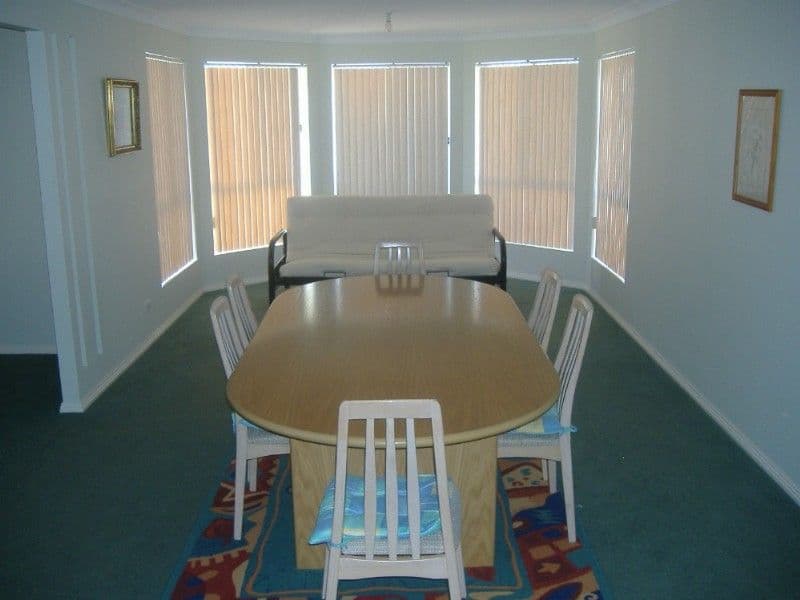 6 Maxwell Crescent, SANCTUARY POINT NSW 2540, Sanctuary Point - Thumbnail 4