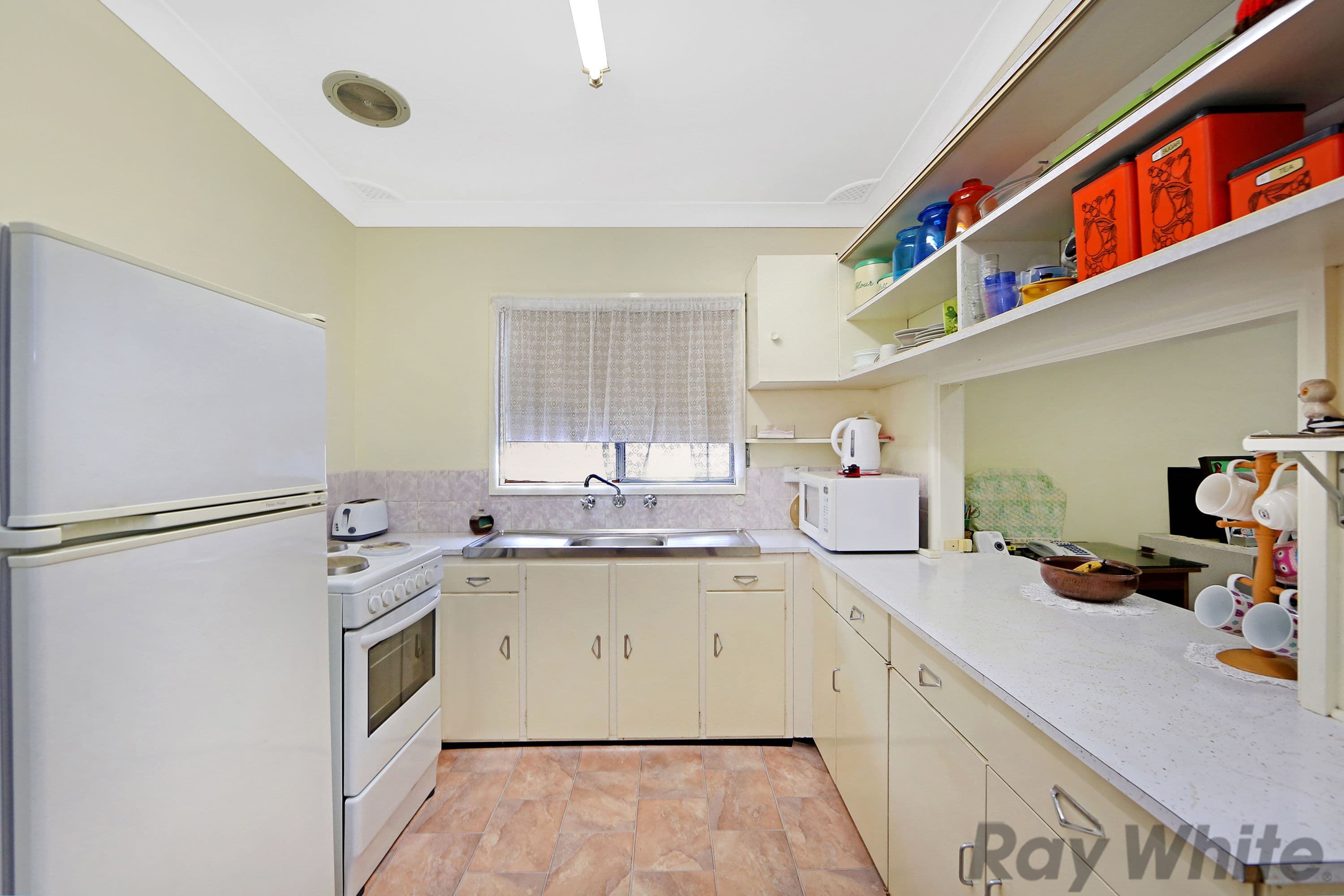 29 Laelana Avenue, Budgewoi - Thumbnail 2