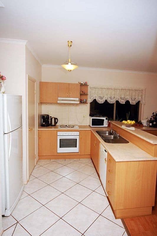 1 Whimpress Court, FINDON SA 5023, Findon - Thumbnail 2