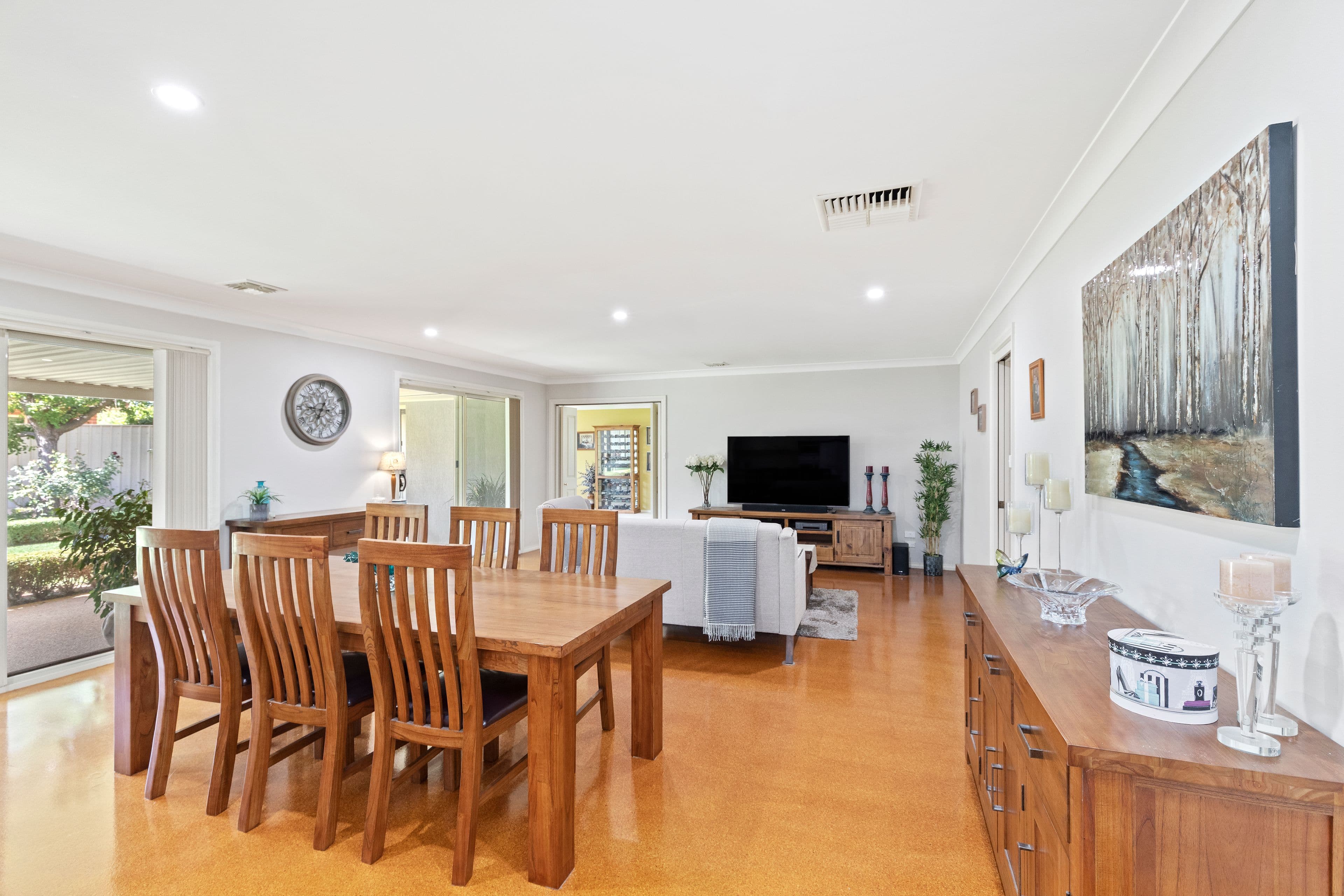 12 Lakehaven Drive, Lake Albert NSW 2650, Lake Albert - Thumbnail 3