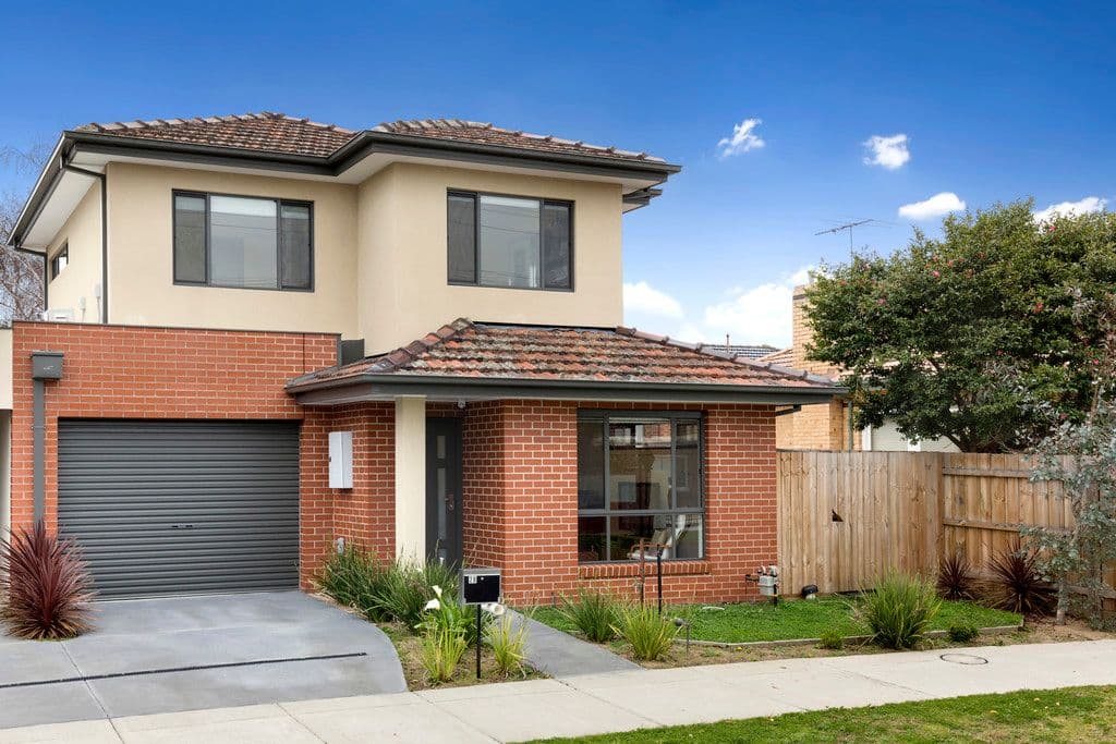 2B Clarendon Avenue, Oakleigh South VIC 3167, Oakleigh South - Image 1