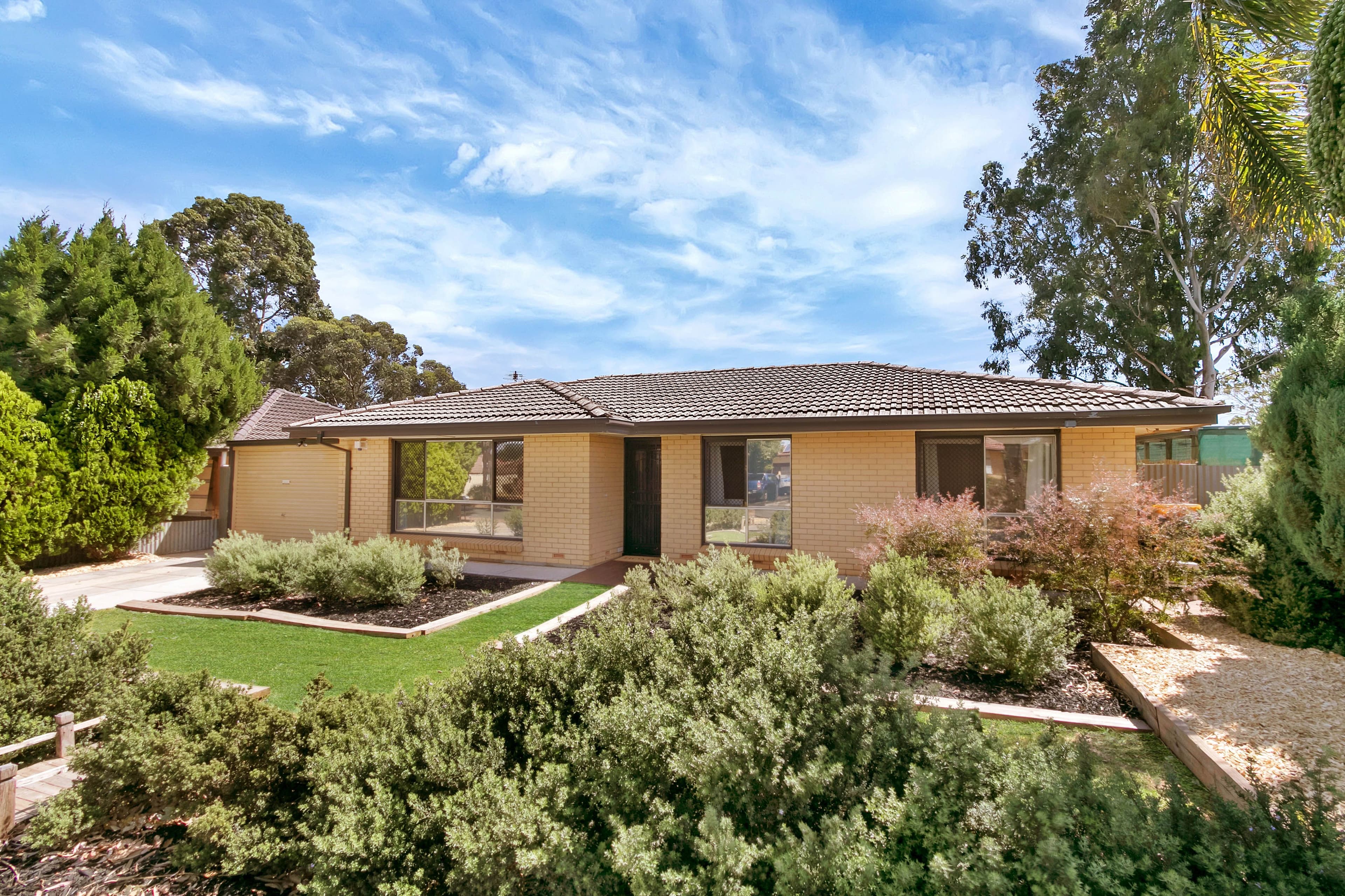 27 St Albans Road, Evanston Park SA 5116, Evanston Park - Image 1