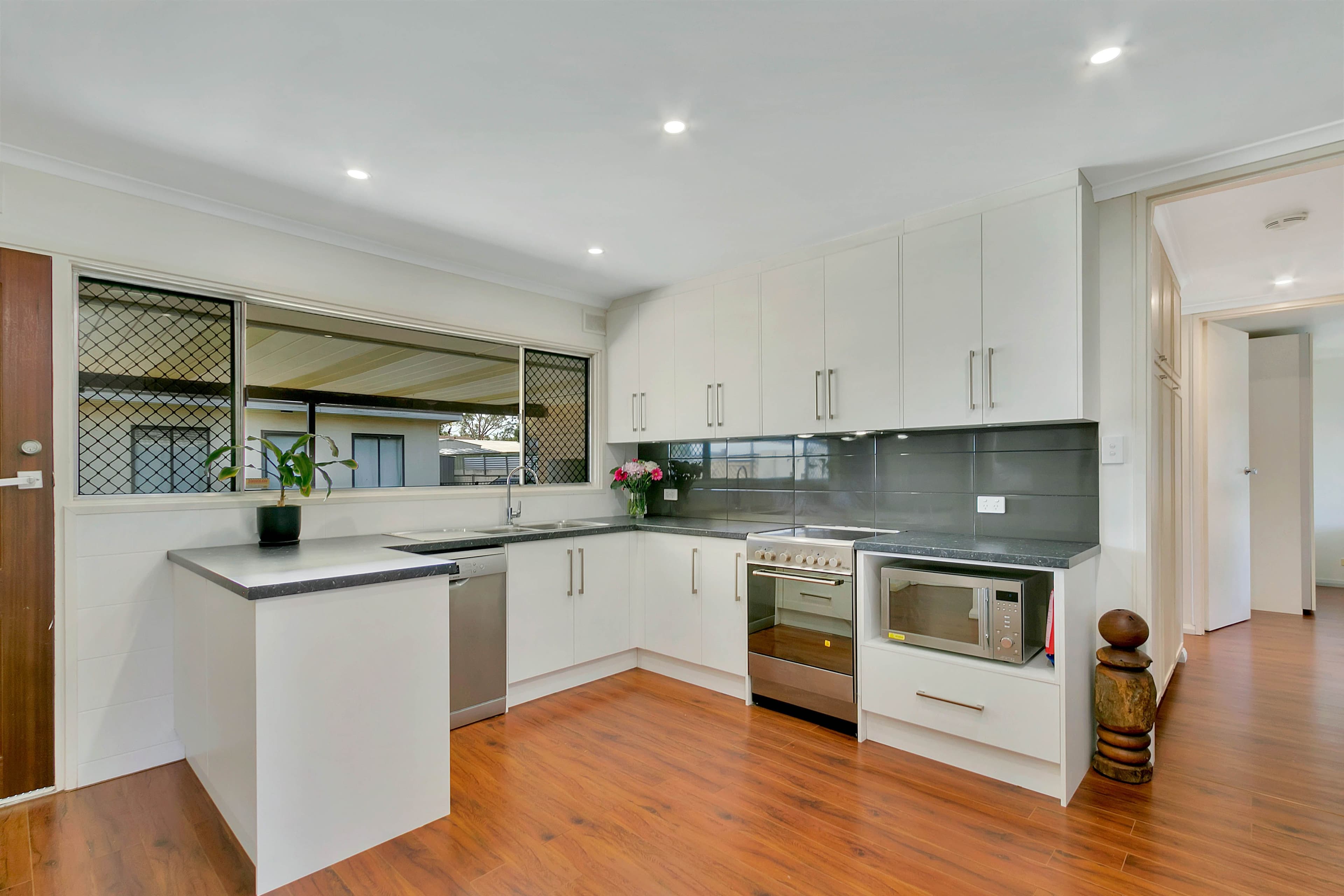 27 St Albans Road, Evanston Park SA 5116, Evanston Park - Thumbnail 2