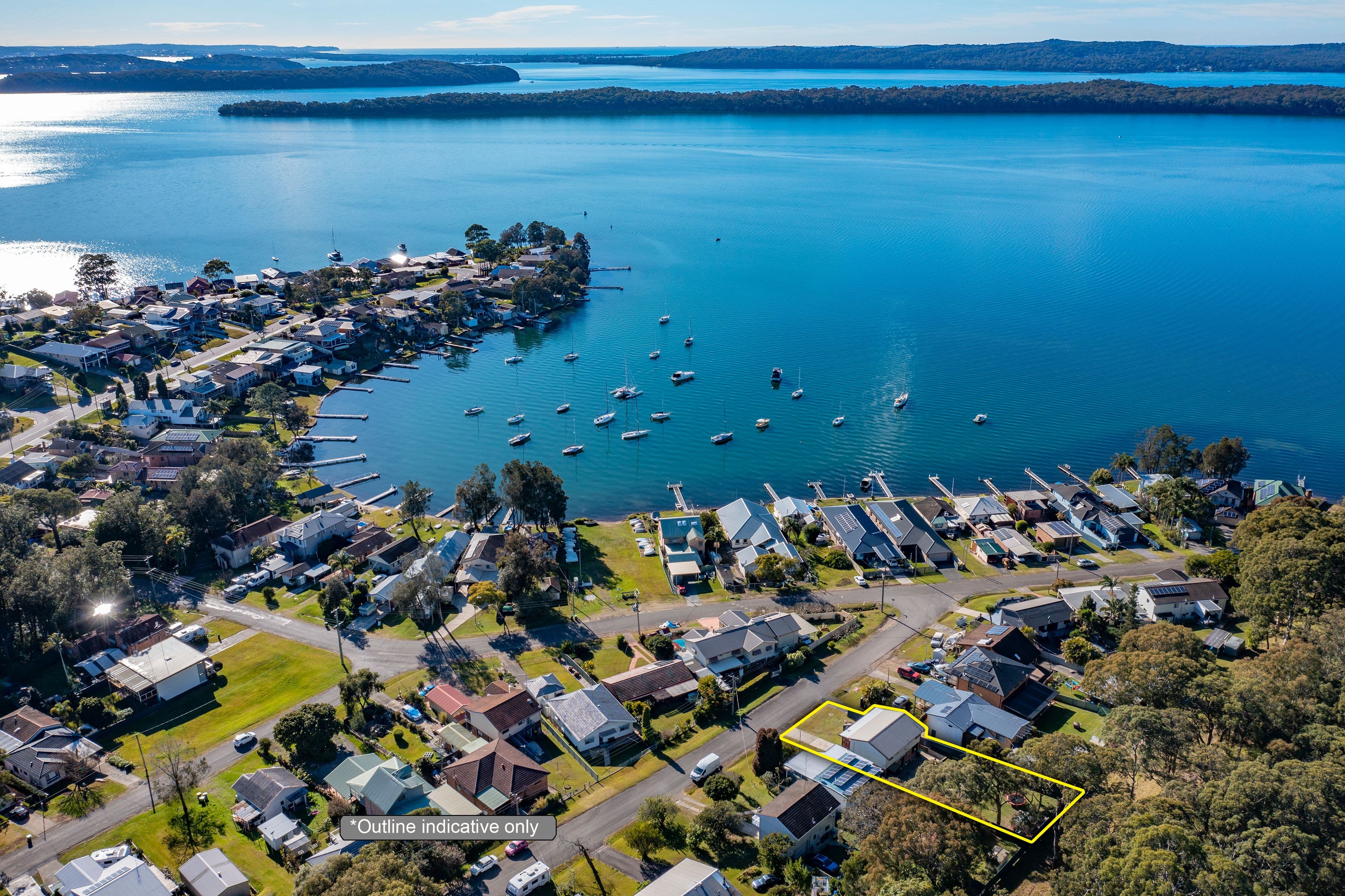 8 Maitland Avenue, Sunshine NSW 2264, Sunshine - Image 1
