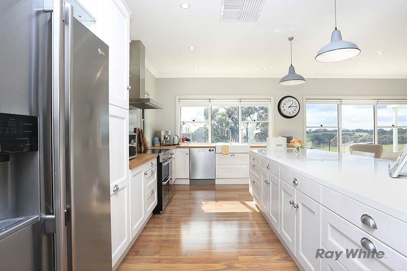 110 Norman Drive, Clare SA 5453, Clare - Thumbnail 6