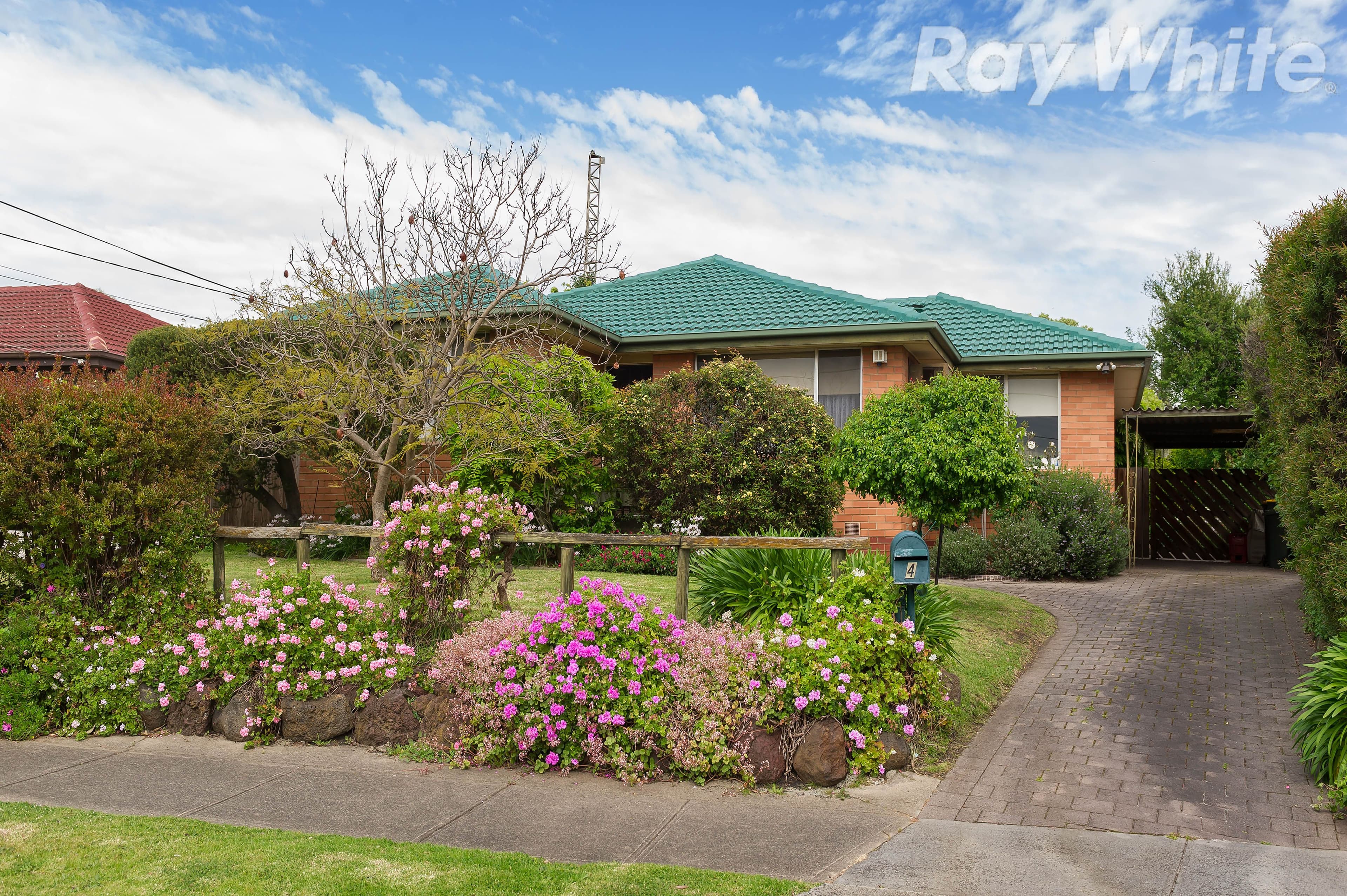 4 Neilsen Crescent, Bundoora VIC 3083, Bundoora - Image 1