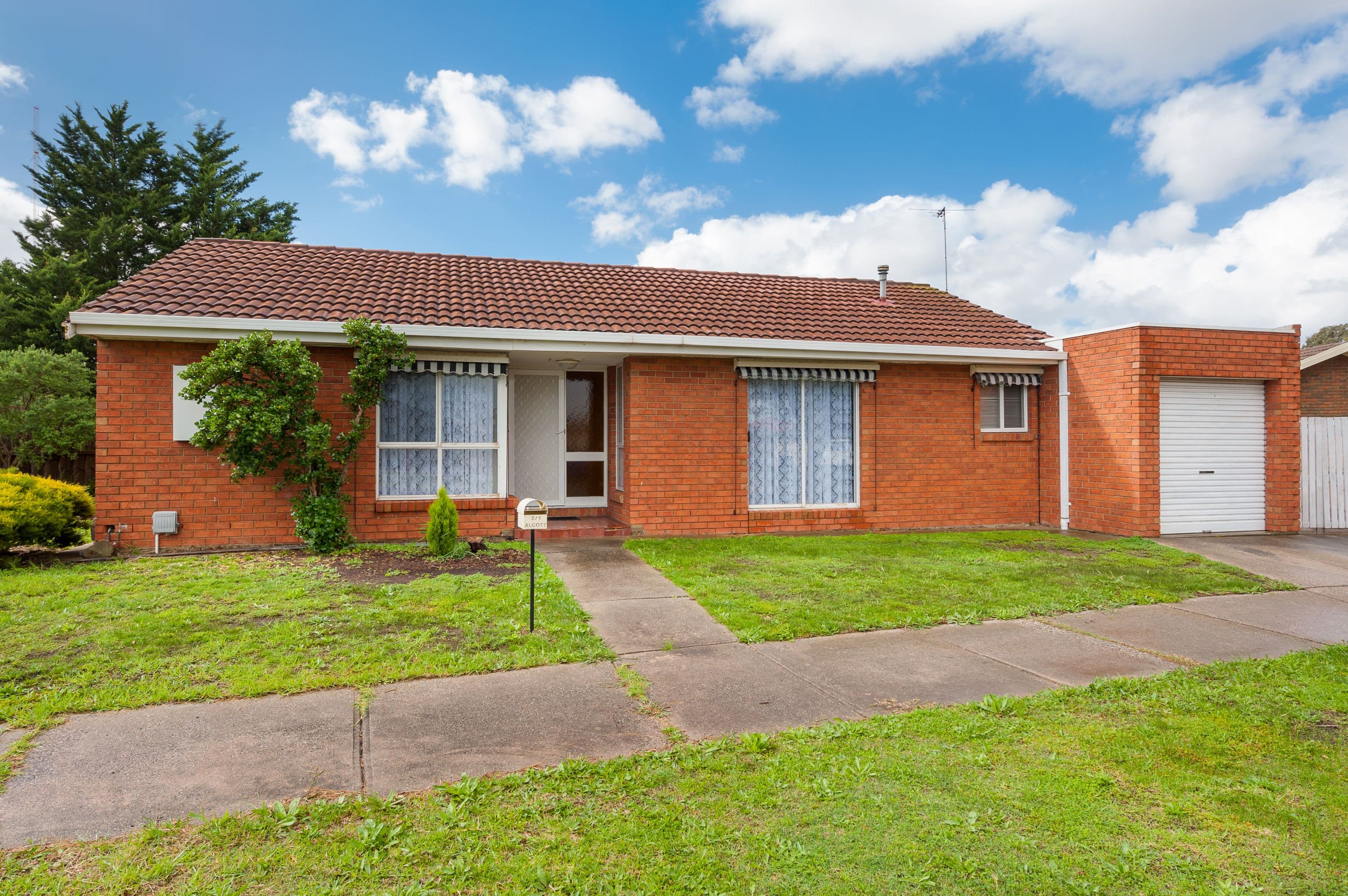 1 Alcott Place, Delahey VIC 3037, Delahey - Thumbnail 2