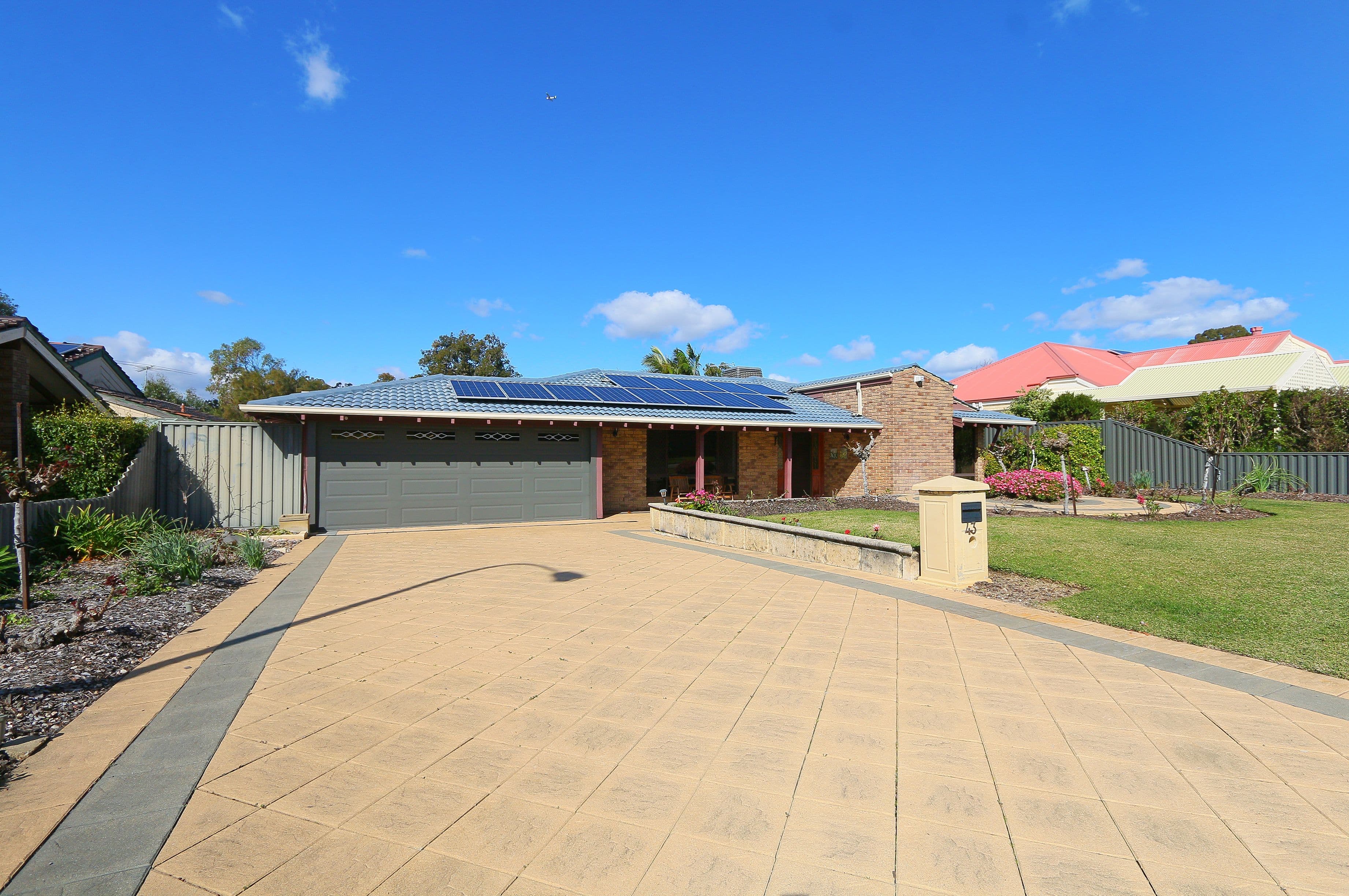 43 Harrington Crescent, Leeming WA 6149, Leeming - Thumbnail 2