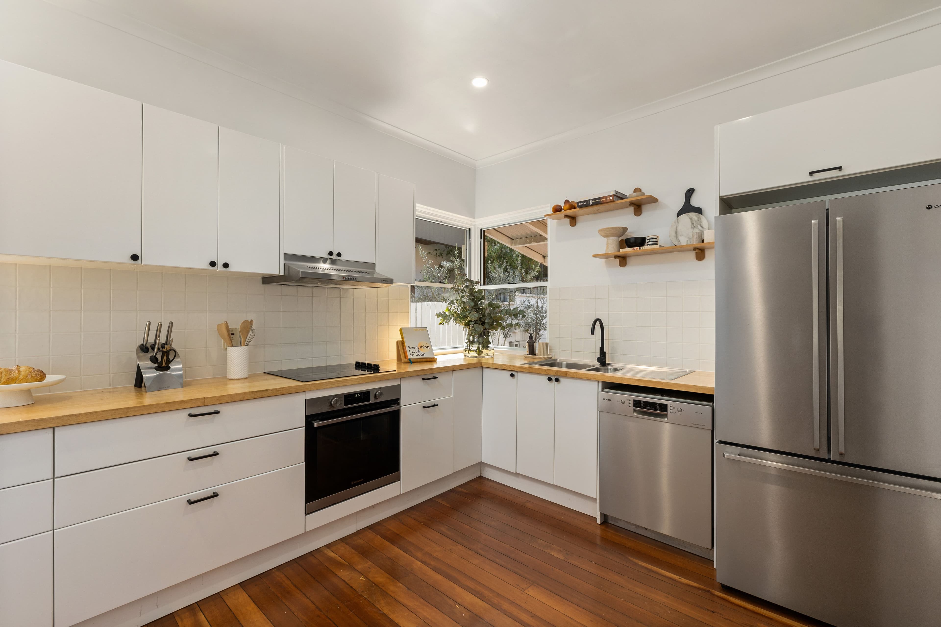 14 Kanumbra Street, Coorparoo QLD 4151, Coorparoo - Thumbnail 6