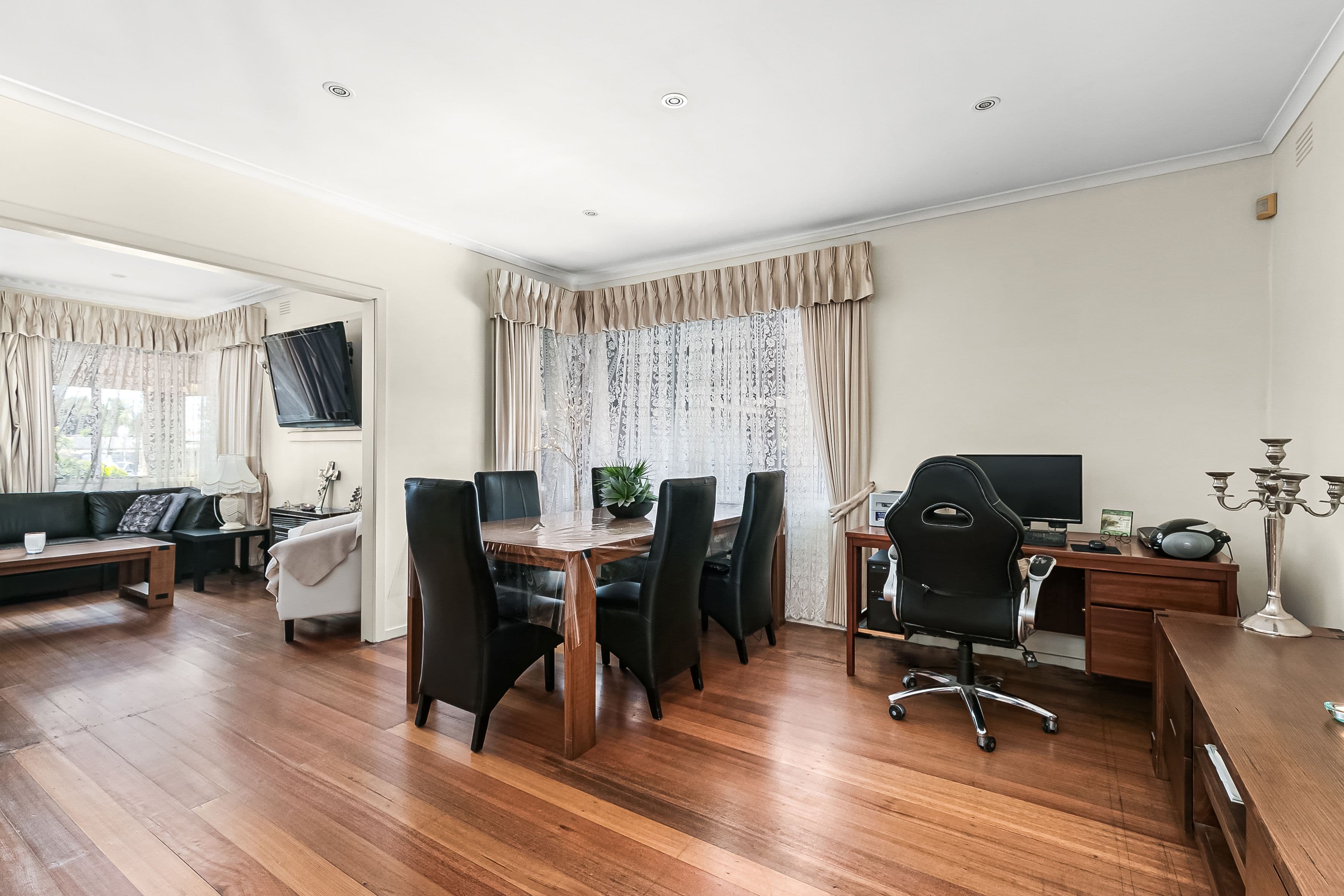 1 Waverley Court, Craigieburn VIC 3064, Craigieburn - Thumbnail 6