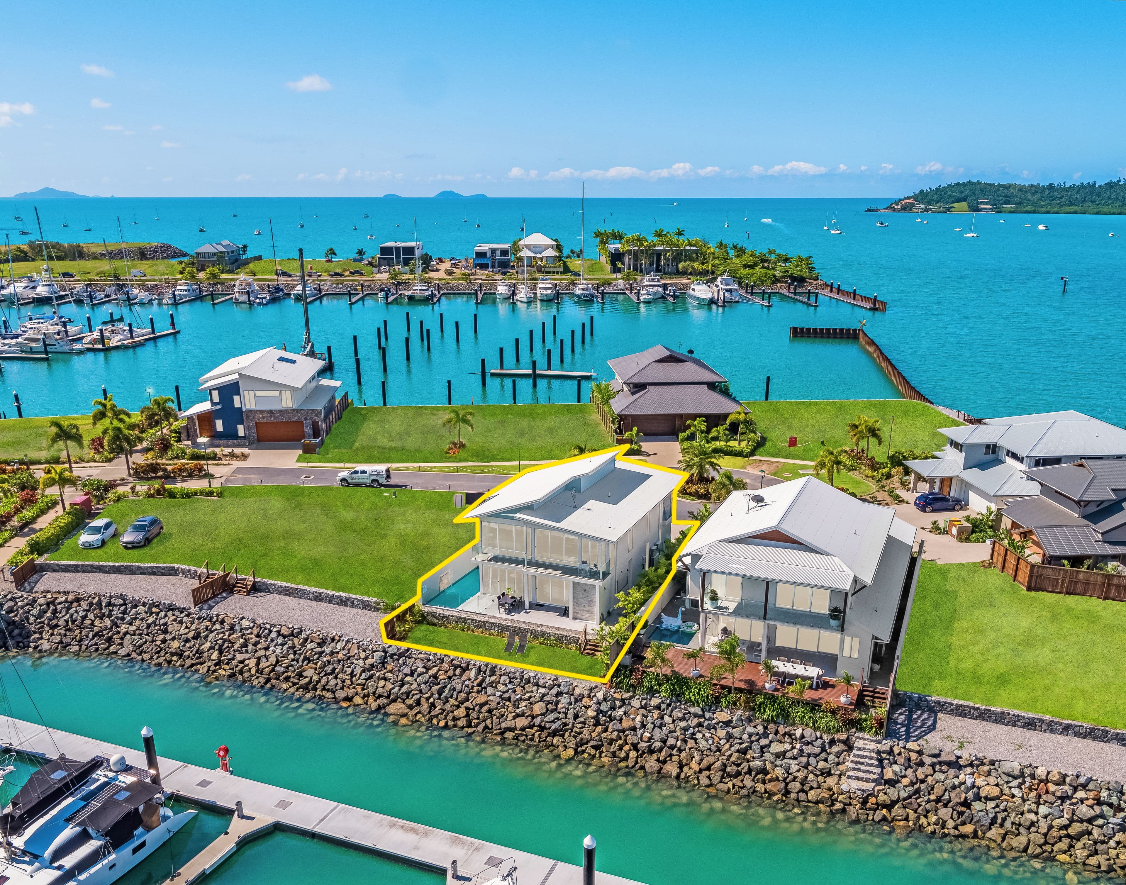 17 The Cove, Airlie Beach QLD 4802, Airlie Beach - Image 1