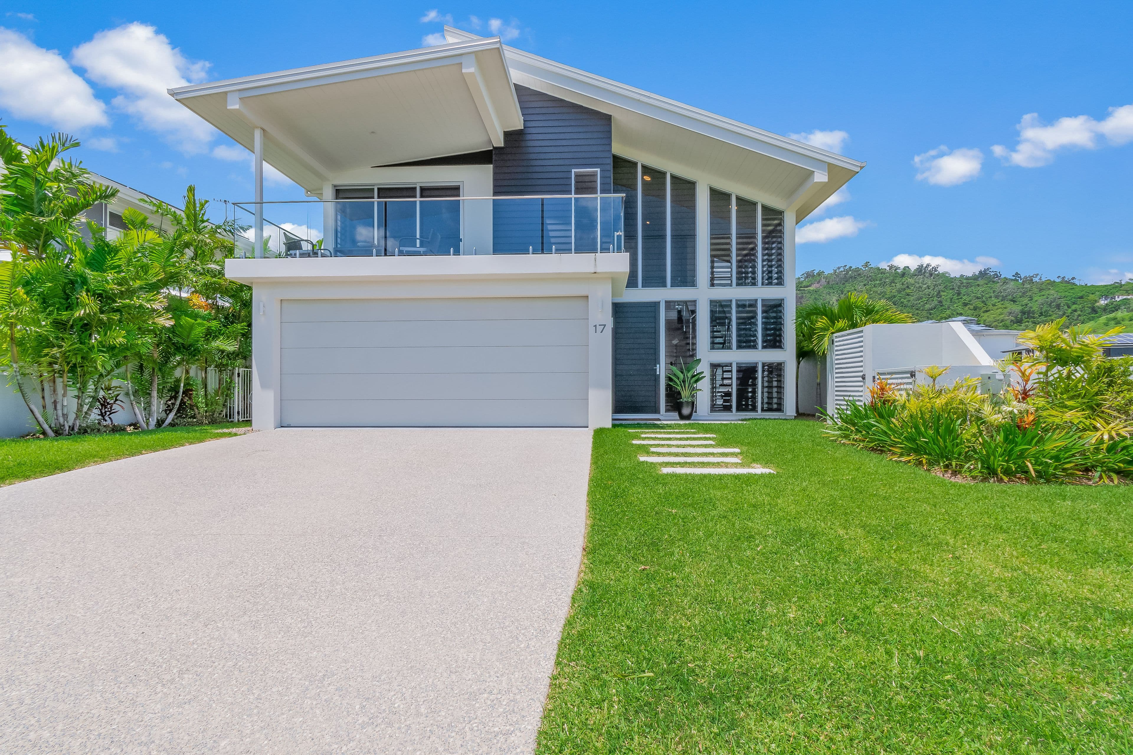 17 The Cove, Airlie Beach QLD 4802, Airlie Beach - Thumbnail 2