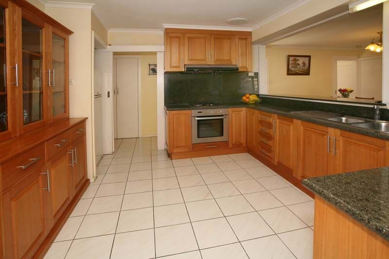 9 Sim Street, MOUNT WAVERLEY VIC 3149, Mount Waverley - Thumbnail 2