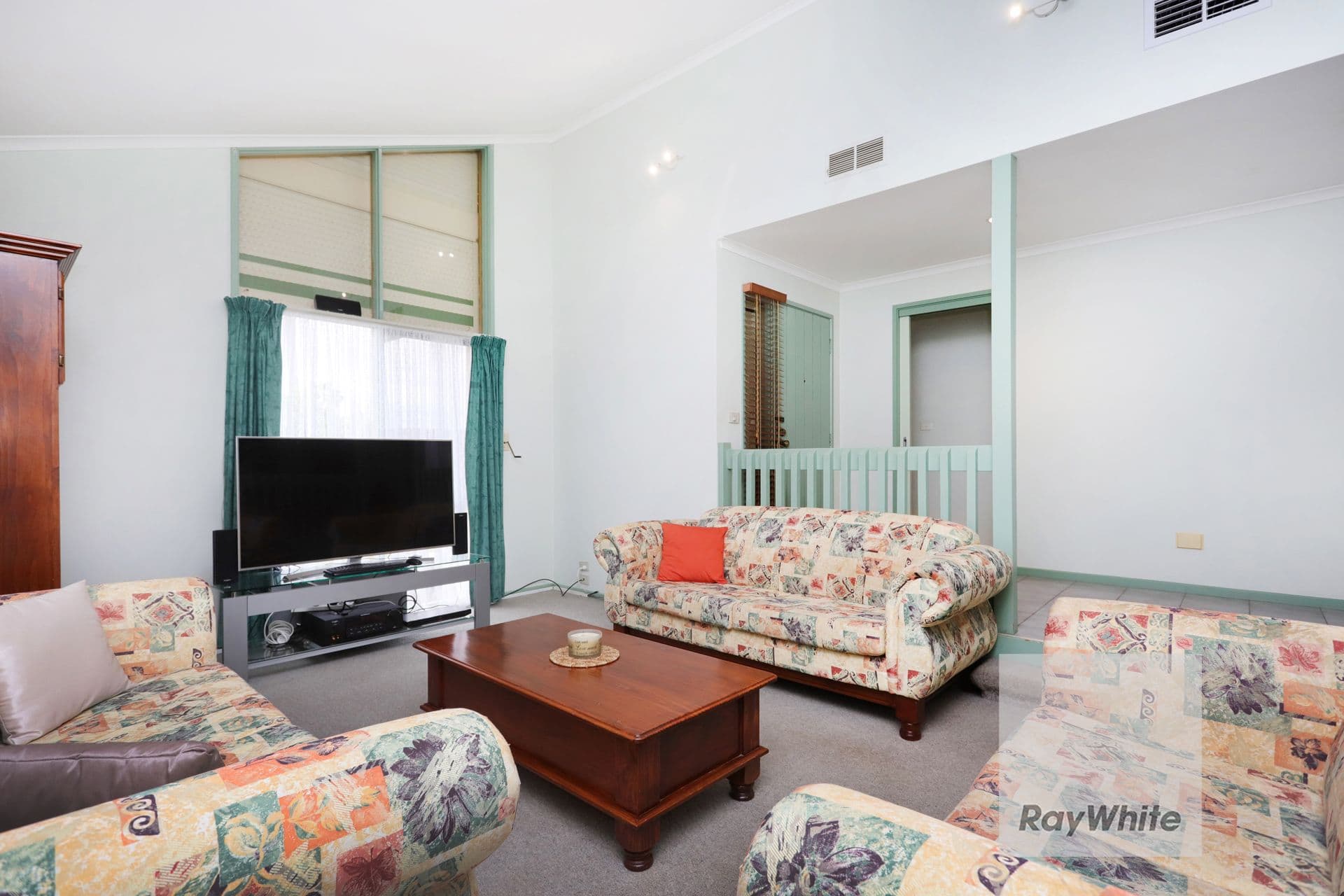4 Grasmere Court, Greenvale VIC 3059, Greenvale - Thumbnail 3