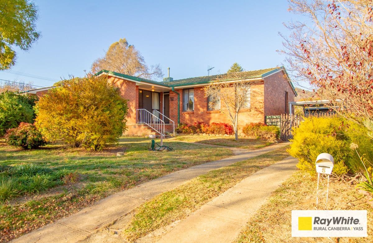 5 Harding Street, Watson ACT 2602, Watson - Image 1