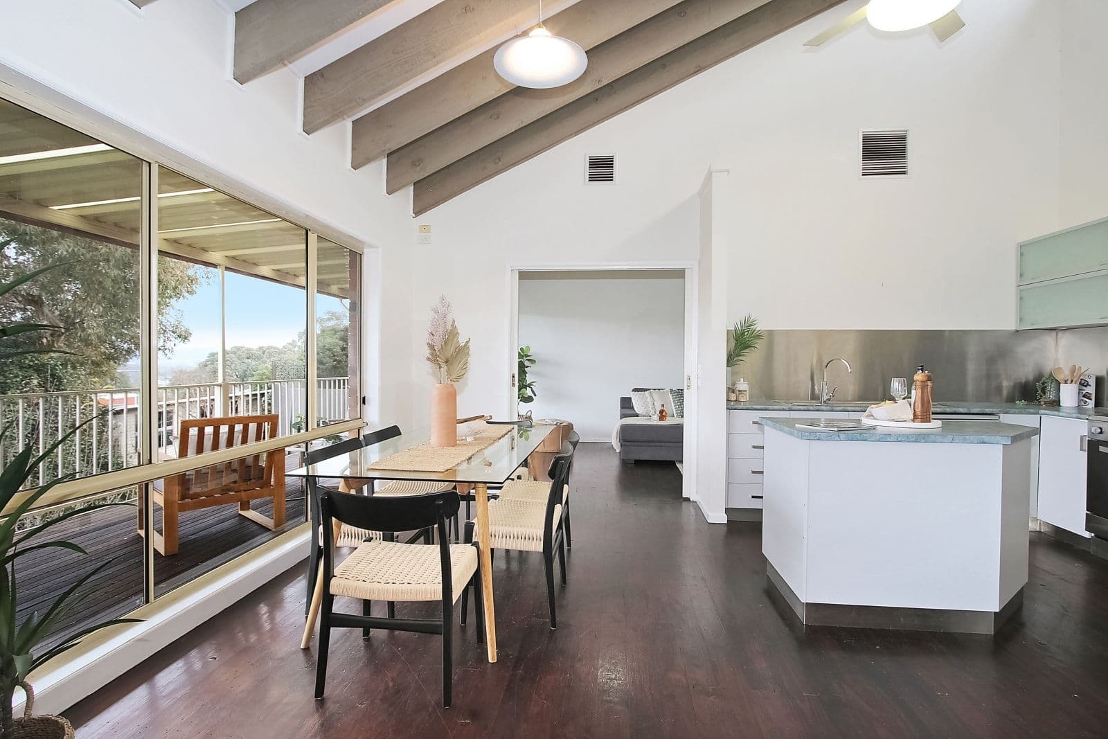 273 Bimbadeen Avenue, East Albury NSW 2640, East Albury - Image 1