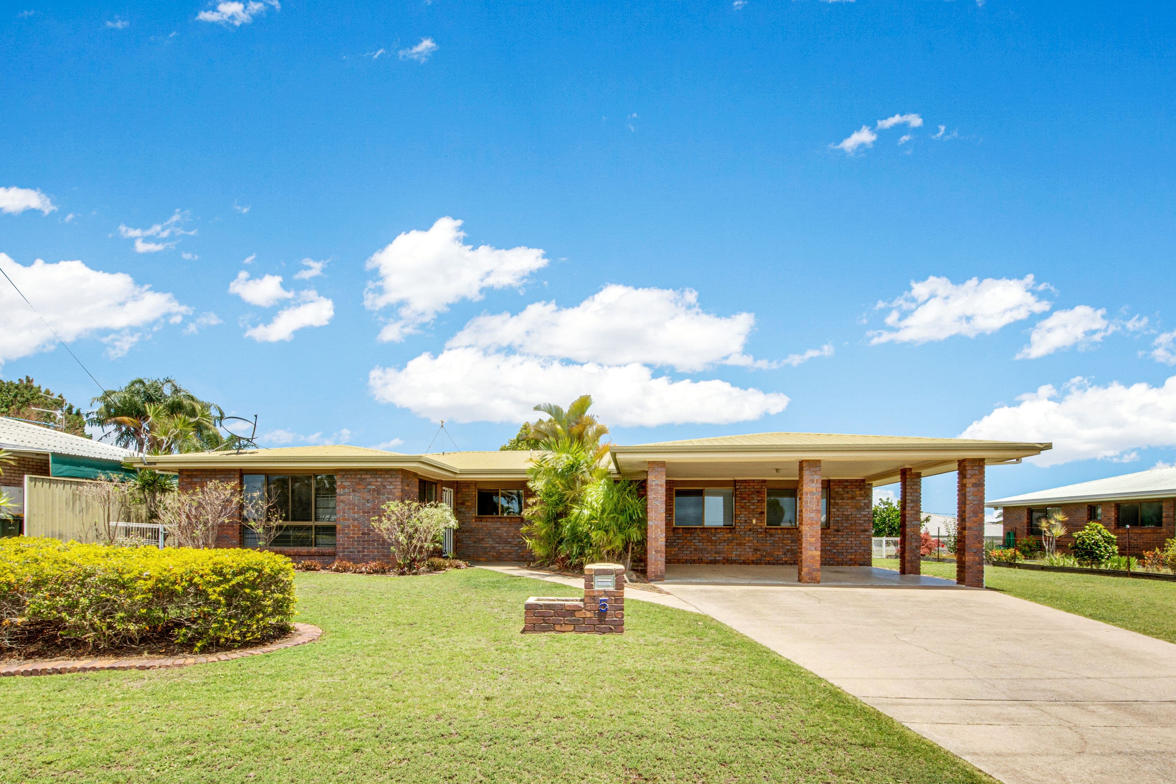 5 McIver Road, Clinton QLD 4680, Clinton - Image 1