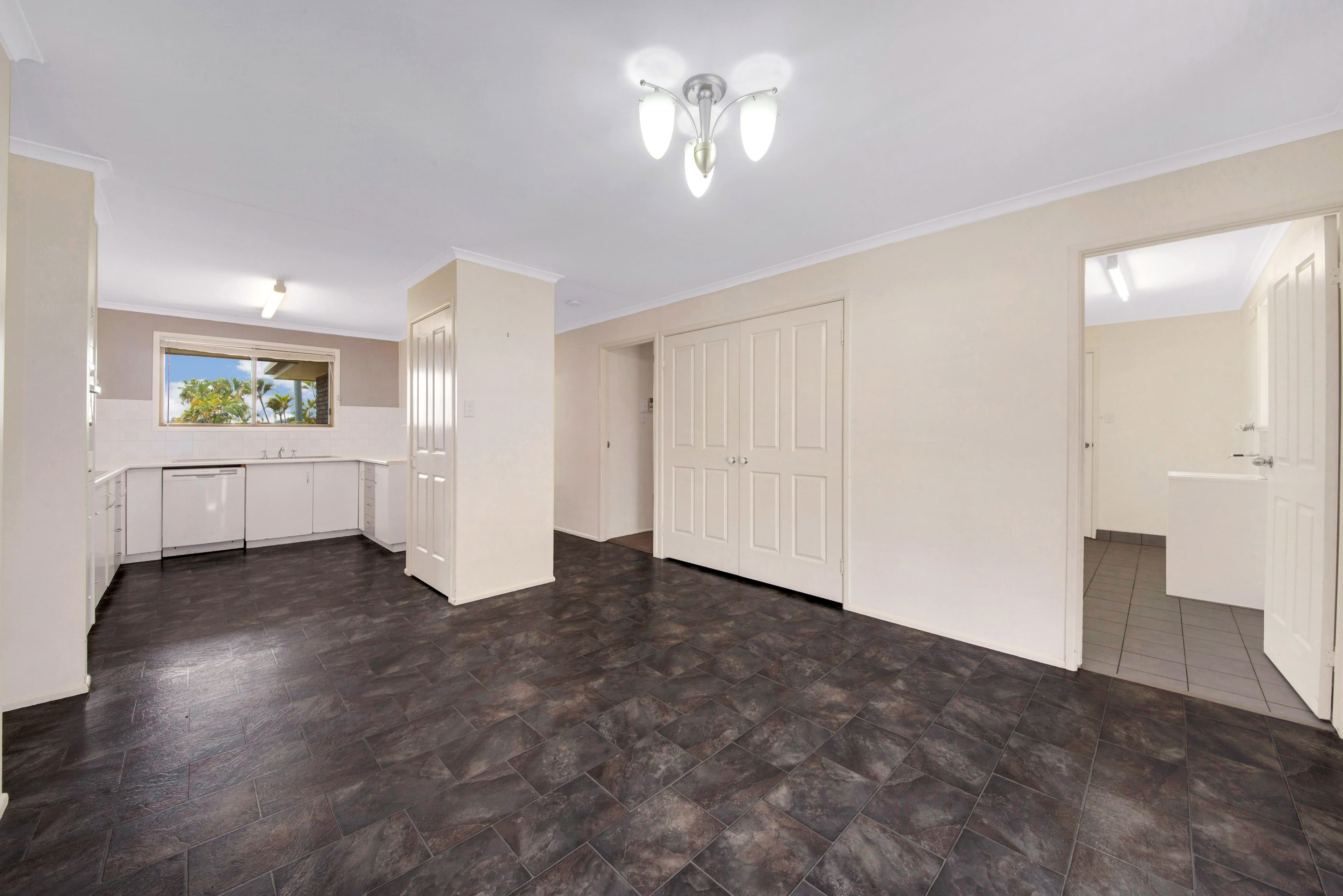 5 McIver Road, Clinton QLD 4680, Clinton - Thumbnail 3