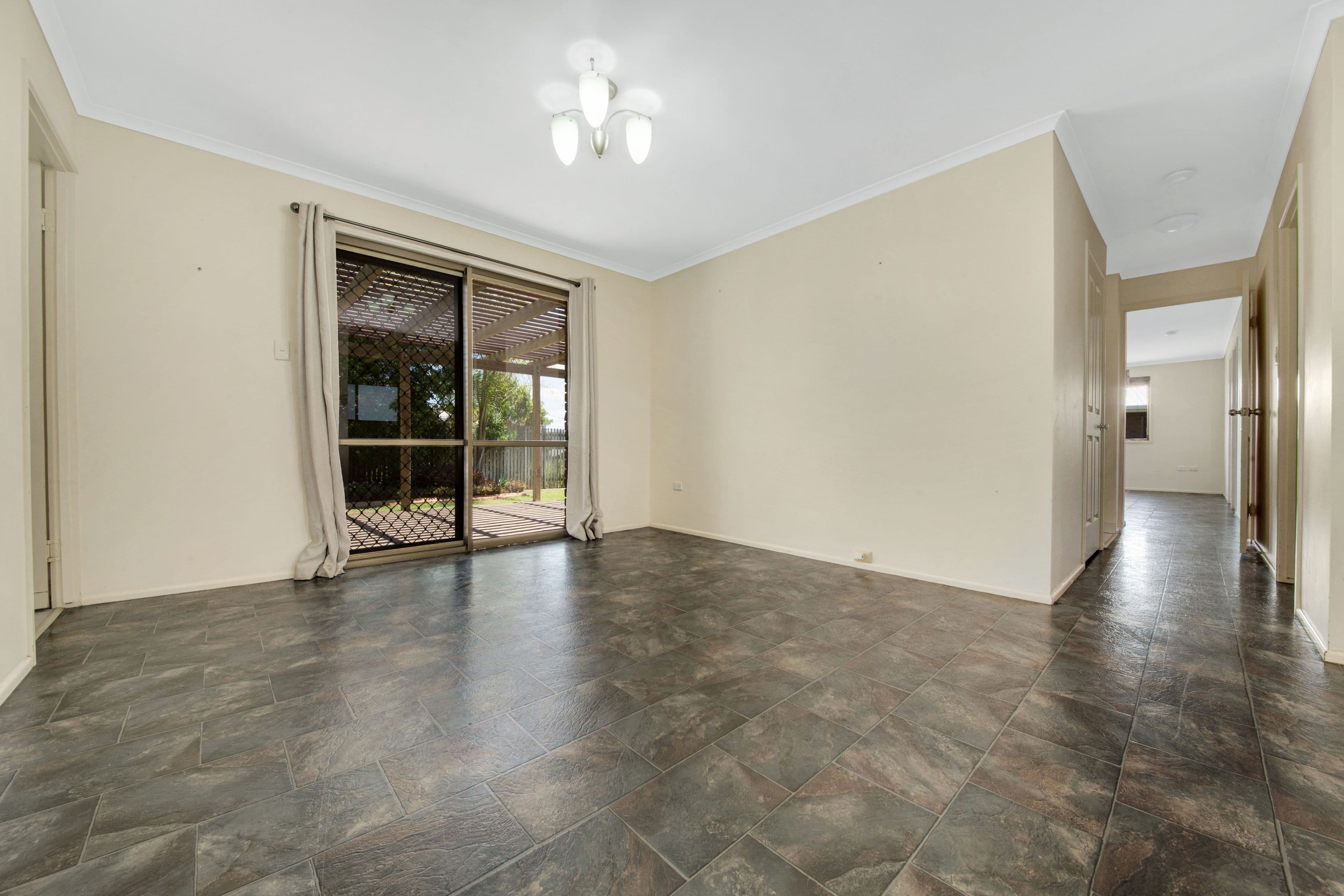 5 McIver Road, Clinton QLD 4680, Clinton - Thumbnail 4