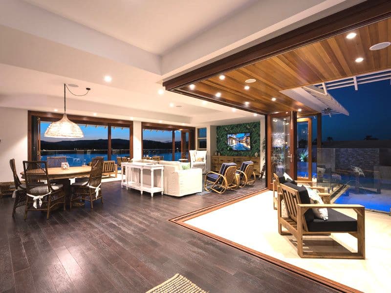 46 Clear Water Bay Avenue, Clear Island Waters QLD 4226, Clear Island Waters - Thumbnail 2