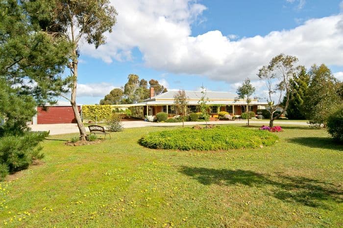 115 Mahers Road, INVERLEIGH VIC 3321, Inverleigh - Thumbnail 2