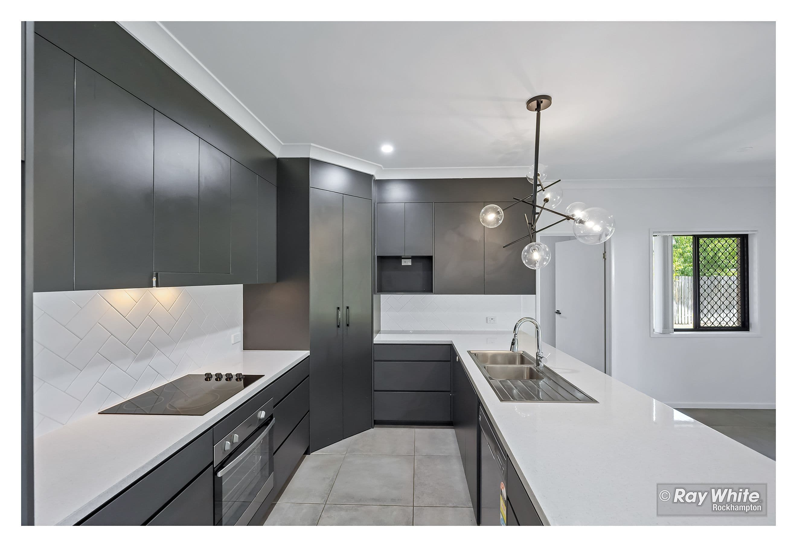 6 Foxglove Avenue, Norman Gardens QLD 4701, Norman Gardens - Thumbnail 3