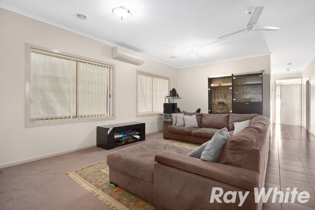 51 The Parkway, PAKENHAM VIC 3810, Pakenham - Thumbnail 3