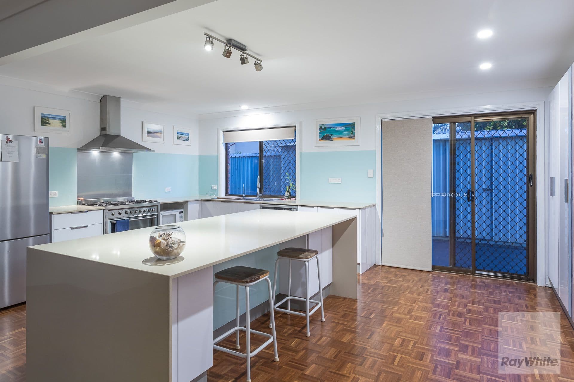 30 Queen Street, Redland Bay QLD 4165, Redland Bay - Thumbnail 3