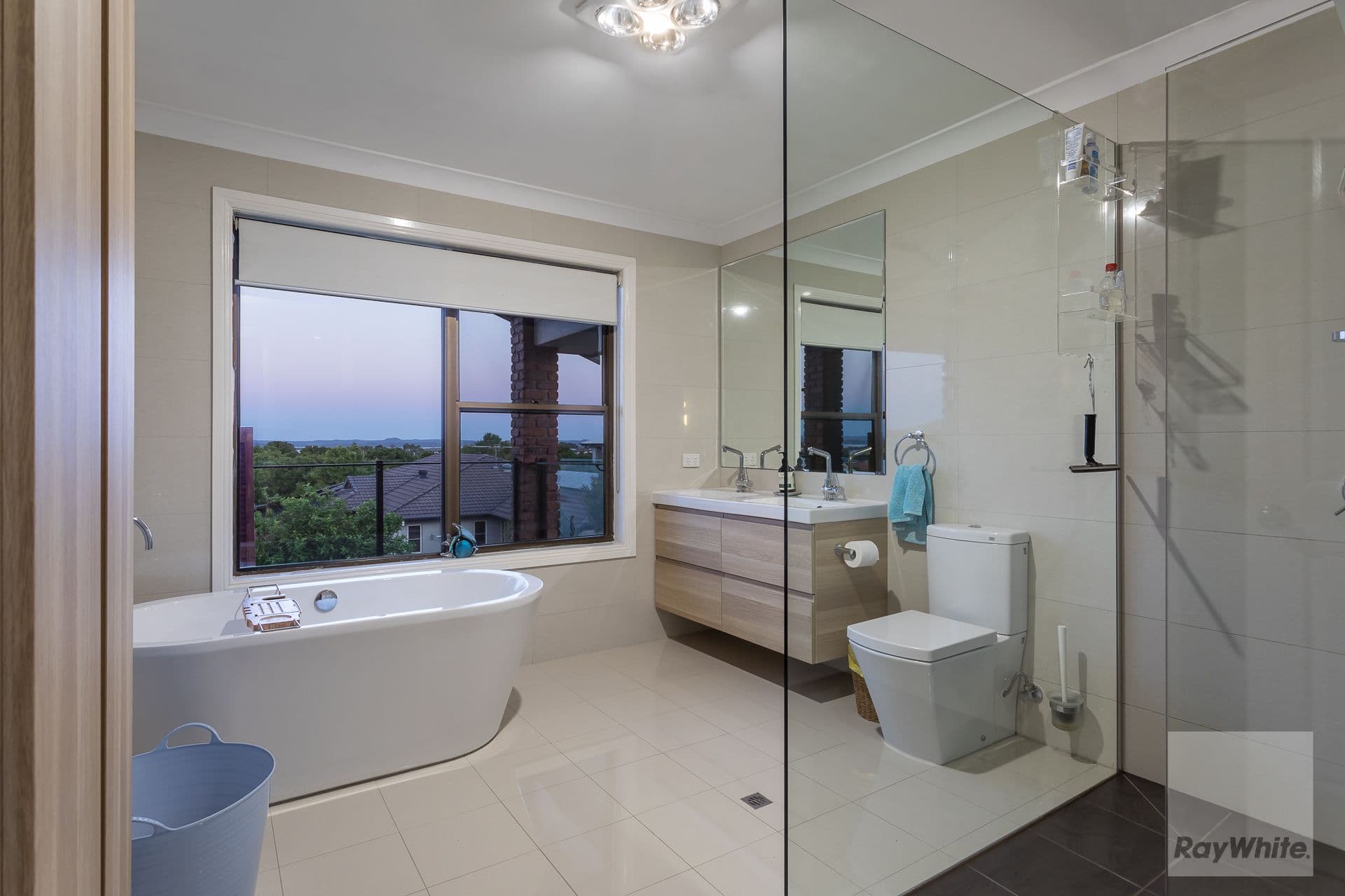 30 Queen Street, Redland Bay QLD 4165, Redland Bay - Thumbnail 4